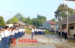 Bhabinkamtibmas Polsek Rumpin Hadiri Upacara di SMPIT Mutiara Cendekia, Sampaikan Imbauan Kamtibmas