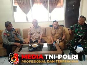 Sinergitas TNI-Polri, Bhabinkamtibmas dan Babinsa Sambangi Warga Beri Pesan Cegah Bahaya TPPO  