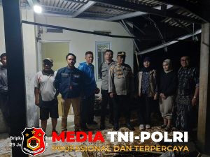 Respon Cepat Polsek Rancabungur Bersama Stakeholder Terkait Lakukan Evakuasi dan Pembersihan Luapan Sungai Cidepit