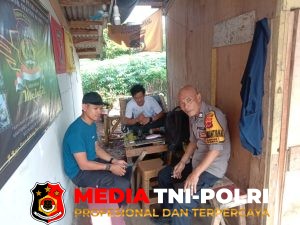 Bhabinkamtibmas Desa Gobang Sambangi Warga, Ajak Jaga Kamtibmas Bersama Polsek Rumpin