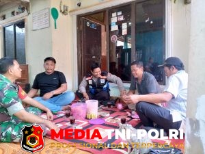 Sinergitas TNI–Polri, Polsek Cijeruk Sambangi Warga Cibalung untuk Perkuat Kamtibmas
