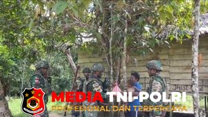 Satgas Pamtas Yonif 763/SBA Pos JOSHIRO Gelar Kegiatan Pembagian sembako kepada masyarakat kampung 