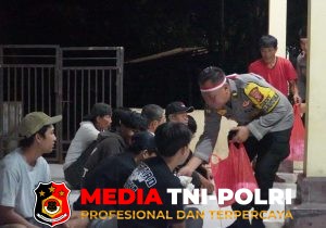 Polres Bogor Salurkan Bantuan dan Layanan Kesehatan bagi Korban Banjir di Ranca Bungur