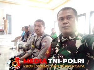 Bhabinkamtibmas Desa Sanja Hadiri RKP Desa, Wujudkan Sinergi TNI-Polri dan Forkopimdes