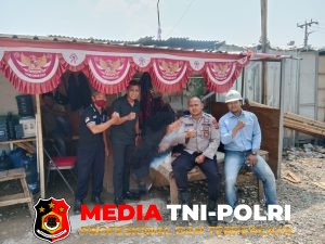 Patroli Dialogis Bhabinkamtibmas Polsek Leuwiliang Rutin Sambang Warga untuk Wujudkan Harkamtibmas