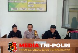 Bhabinkamtibmas Polsek Parungpanjang Polres Bogor Jalin Kedekatan dengan Warga Desa Dago