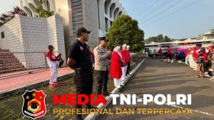 Sinergitas Kades, Bhabinkamtibmas, dan Babinsa Meriahkan Jalan Santai Desa Ciawi Peringati HUT RI ke-80