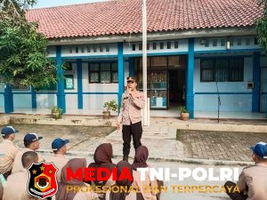 Polsek Cibarusah Polres Metro Bekasi Gelar Police Go To School, Berikan Himbauan kepada Siswa SMK1N Cibarusah