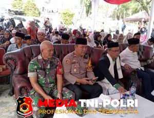 Kapolsek Citeureup Mengikuti kegiatan Pembukaan kegiatan MTQ tingkat Kecamatan Citeureup 2025.