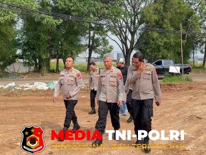 Peninjauan Lahan Penanaman Jagung Hibrida oleh Kabagbinkar Polda Banten di Desa Bantar Panjang, Tigaraksa
