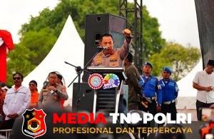 Kapolri Hadiri Apel Akbar Kebangsaan Buruh Indonesia di Bekasi, Ajak Dukung Kebijakan Pemerintah