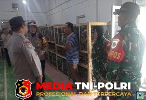 Jum'at Curhat Kapolsek Dramaga Didampingi Danramil 0621-13 Laksanakan Door To Door Dengarkan Aduan Keluh Kesah Warga 