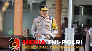 Kapolresta Banyuwangi Anugerahkan Kenaikan Pangkat Pengabdian