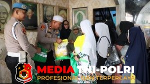 Propam Polresta Bandara Soetta Gelar Bakti Sosial “Jumat Berkah” di Jakarta Barat