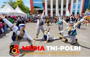 Polwan Polda Lampung Raih Juara Favorit di Lomba Senam Kreasi Tabola Bale