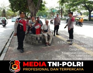 Polsek Cengkareng Gelar Penertiban Debt Collector, Pastikan Warga Beraktivitas dengan Aman