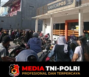 Ratusan Warga Koja Terima BLT Kesra dari Pemerintah