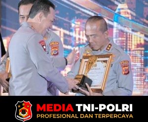 Kapolda Jabar Irjen Pol. Dr. Rudi Setiawan Raih Penghargaan Bergengsi Polri Awards "HeForShe" 2025 dari Kapolri