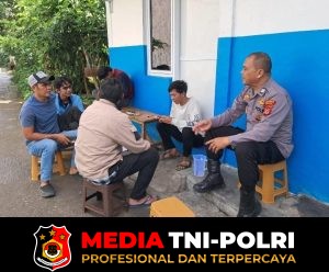 Lewat Kegiatan Sambang Warga Bhabinkamtibmas Ajak Warga Untuk Menjaga Kamtibmas Yang Aman Dan Kondusif