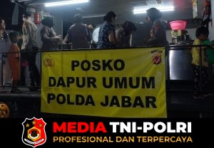 Polda Jabar Hadirkan Kendaraan Dapur Lapangan untuk Warga Terdampak Banjir di Karawang