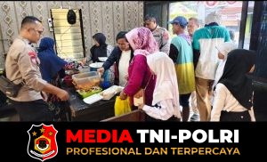 Polsek Cigudeg Gelar Jum’at Berkah Sesuai Arahan Kapolres Bogor, Bagikan Sarapan Gratis kepada Masyarakat