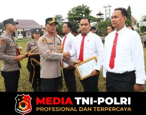 Berhasil Ungkap Kasus 3C, Kapolres Lampung Utara Beri Penghargaan kepada 17 Personel