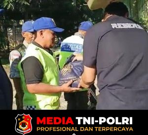 POLISI BAIK, Kapolsek Megamendung Berbagi Rejeki Untuk Supeltas Kec Megamendung, Tingkatkan Rasa Syukur Di Bulan Suci Ramadhan 1447 H/2026