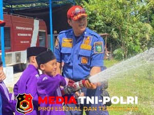 Puluhan Siswa SDIT Asiah Kunjungi Mako Damkar Kotim, Belajar Penanggulangan Kebakaran