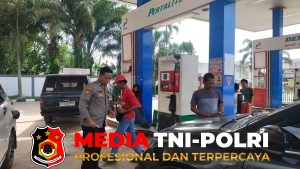 Cegah Penyalahgunaan BBM Bersubsidi, Personil Polsek Telawang Patroli Dialogis Di APMS.