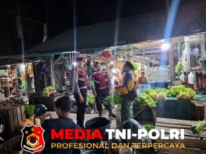 Jaga Sampit Kondusif, Sat Samapta Polres Kotim Patroli Pasar hingga Tempat Wisata