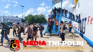 Polsek KPM Bersama Instansi Terkait Amankan Debarkasi Kedatangan Penumpang KM Kirana III