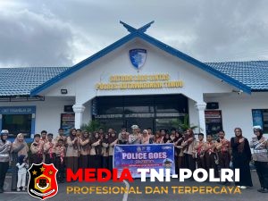 SAT LANTAS POLRES KOTIM TERIMA KUNJUNGAN PELAJAR SISWA SISWI SMP IDRISIA SAMPIT