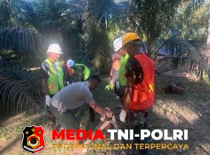 Anyaman Besi Jembatan Garuda Mulai Dibentuk, Gotong Royong TNI Dan Warga Desa Tukang Langit Kian Solid