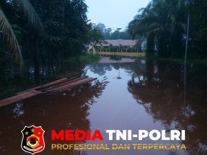 Banjir di Kuala Kuayan dan Sejumlah Desa di Kotim Masih Terjadi, Akses Jalan Pelangkong Belum Bisa Dilintasi