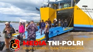 Polsek KPM Bersama Instansi Terkait Amankan Debarkasi Kedatangan Penumpang KM Dharma Rucitra Vl
