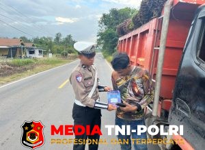 Satlantas Polres Seruyan Laksanakan Patroli Dialogis Kamseltibcarlantas dan Sambang Masyarakat