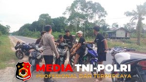 Ingatkan Bahaya Balapan Liar dan Kenakalan Remaja, Bhabinkamtibmas Panimbaraya Sambang Remaja