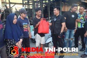 Polres Kotim Dan Komunitas Otomotif Salurkan Baksos untuk Korban Kebakaran