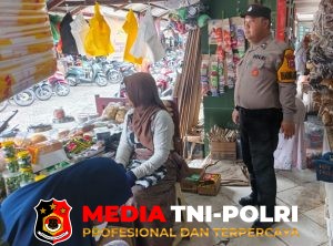 Pastikan Aktivitas Warga Berjalan Aman dan Tertib, Polisi Gelar Patroli di Pasar Saik