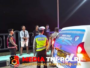 Cegah Curanmor dan Balap Liar, Polres Seruyan Gelar Patroli Dialogis Presisi di Jembatan Ir Soekarno