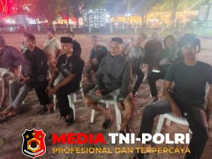 Kodim 1015/Sampit Gelar Nobar Sepak Bola Gembira Bersama Masyarakat