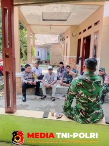 Jaga Jakarta Jaga Bekasi, Bhabinkamtibmas Jayalaksana Sambangi Warga Ajak Jaga Kamtibmas Lingkungan