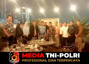 Partai Demokrasi Nusantara (PDN) Gelar Aksi Sosial Bersih Bersih Masjid At Taqwa di Kembangan Utara