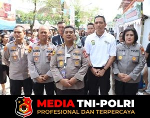 Polri Gelar Pasar Rakyat dan Bazar UMKM, Ribuan Warga Jakarta Barat Antusias Berburu Sembako Murah