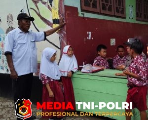 Sampaikan Imbauan Kepada Pelajar, Satbinmas Polres Seruyan Gelar Serma Sekar di SDN 2 Kuala Pembuang