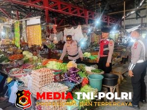 Sosialisasikan Call Center 110 Patroli Dialogis Presisi Polres Seruyan Sambang Pasar Saik