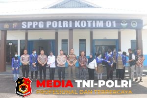 Dampingi Tim Puslitbang Polri, Kapolres Kotim Salurkan Makanan Bergizi Gratis di Sekolah Yayasan Mentaya Bina Bangsa
