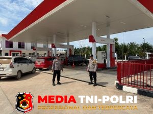 Polres Seruyan Patroli SPBU Km 104, Dua Personel Bhabinkamtibmas Siaga Jaga Keamanan
