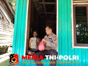 Berbagi dengan Warga Rantau Pulut, Polsek Seruyan Tengah Gelar Baksos