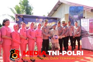 HUT Bhayangkara Ke-80, Kapolres Seruyan Resmikan dan Serahkan Kunci Hasil Bedah Rumah Warga Sungai Undang